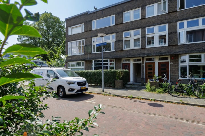 Oppenheimstraat 2a in Groningen foto