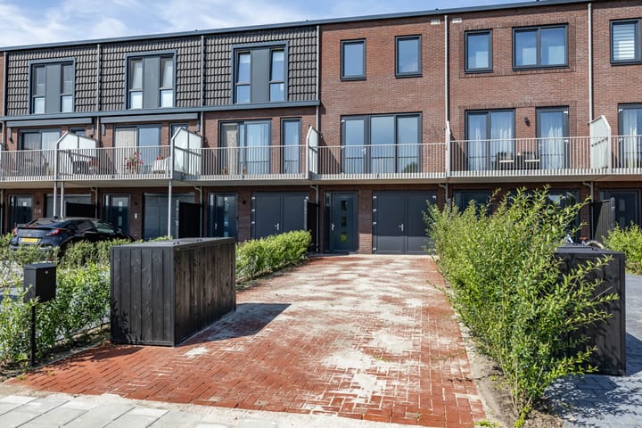 Opwierderweg 108 in Appingedam foto