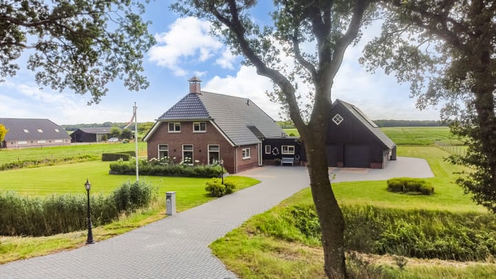 Oranjekanaal Z.Z. 7A in Zwiggelte foto