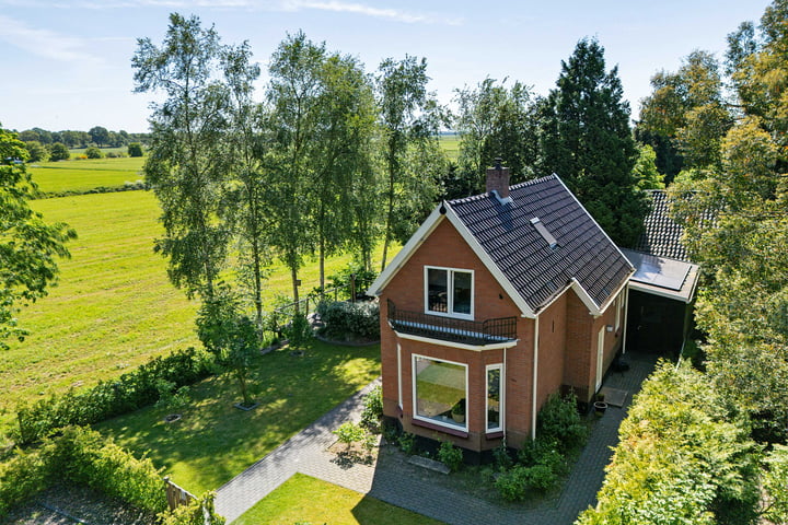 Oranjekanaal ZZ 30 in Emmen foto