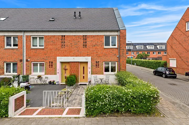 Ossenisseweg 59 in Rotterdam foto