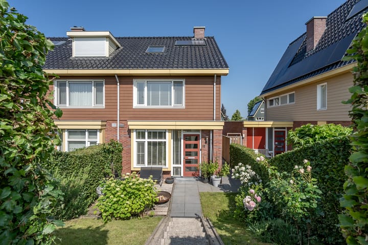 Ossewei 12 in Rossum foto