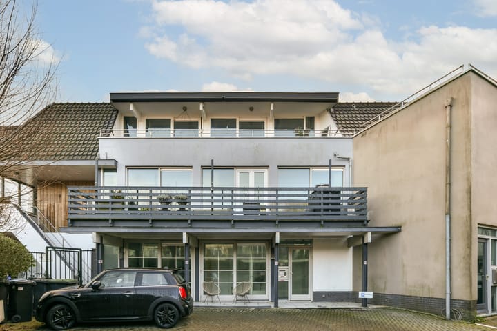 Oud-Loosdrechtsedijk 252d in Loosdrecht