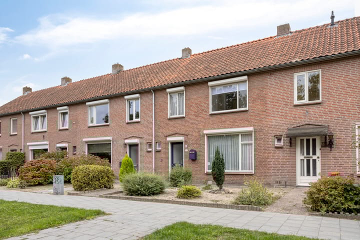 Oude Litherweg 10 in Oss foto