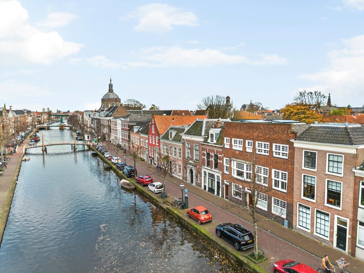 Oude Vest 11E in Leiden foto