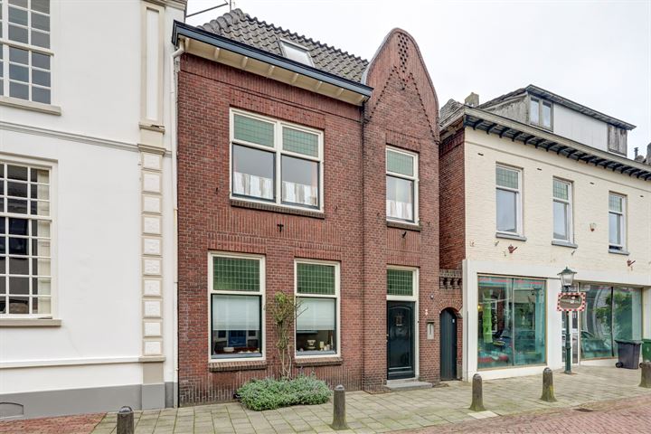 Oudste Poortstraat 9 in 's-Heerenberg foto