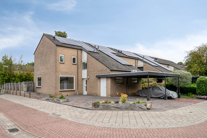 Ouverturestraat 28 in Venray foto