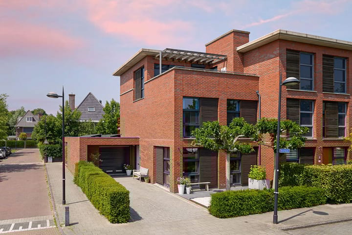 Overbeek 72 in Noordwijk foto