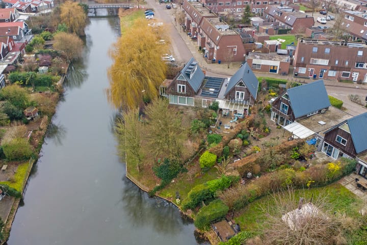 Overgouw 103 in Almere