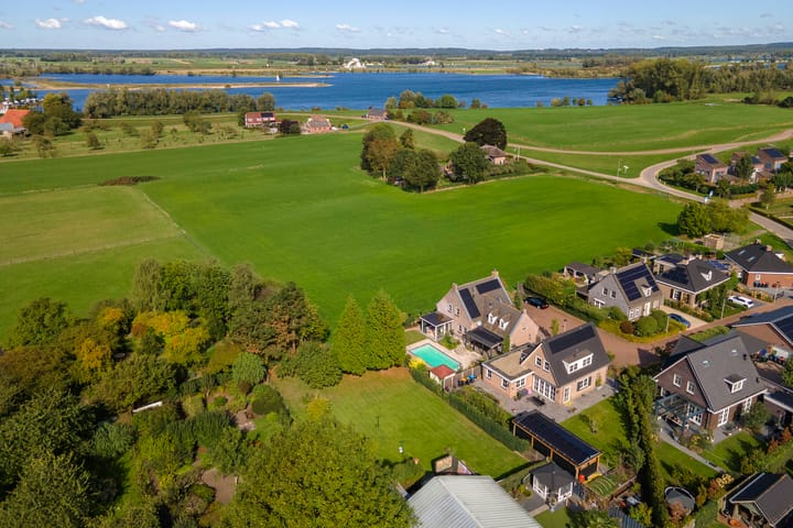 Overwijker Maat 5 in Maurik foto