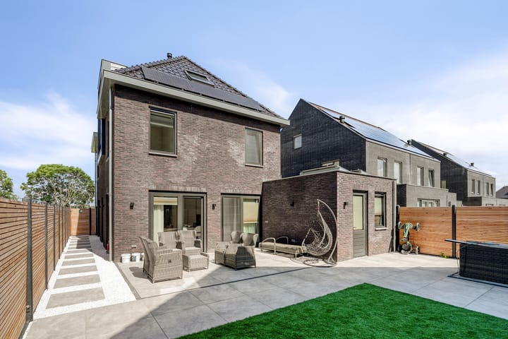 Owen Chamberlainstraat 9 in Almere foto