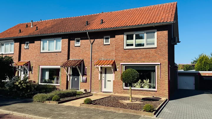 P.J. Geldermanstraat 82 in Oldenzaal foto