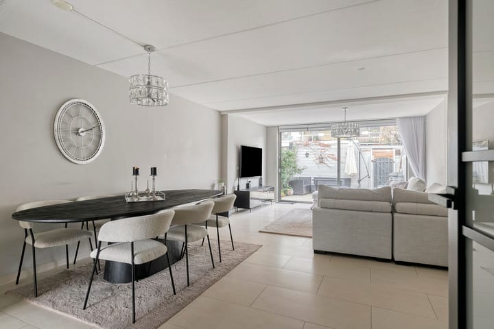 P J Troelstralaan 8E in Schiedam foto