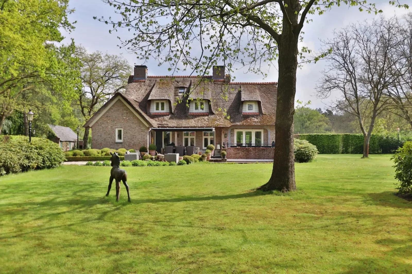 Photo d'équipe de Pand & Paard Makelaardij