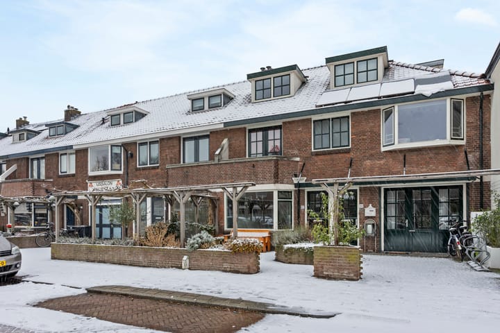 Papelaan 82 in Voorschoten foto