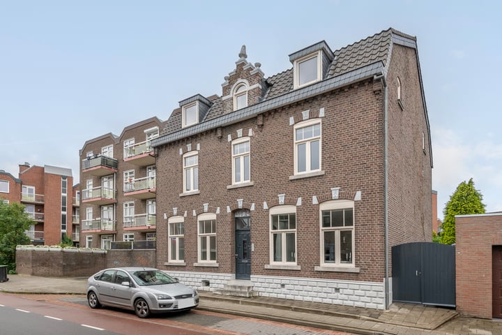 Pappersjans 11A in Heerlen foto