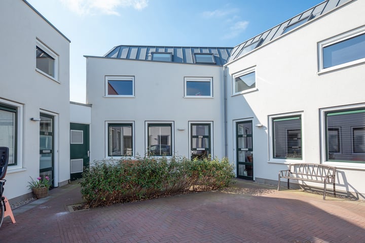 Parallelweg 101G in Hillegom foto