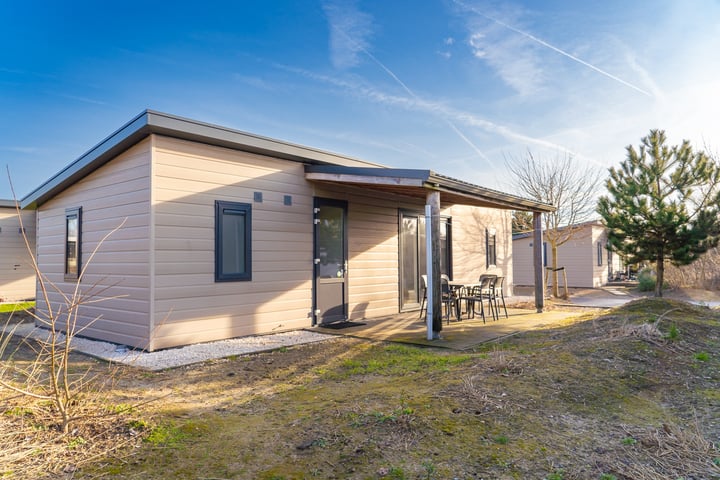 Parkweg 2-V286 in Hellevoetsluis foto