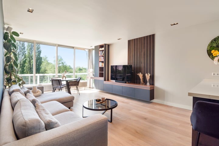 Parnassiaveld 56 in Duivendrecht