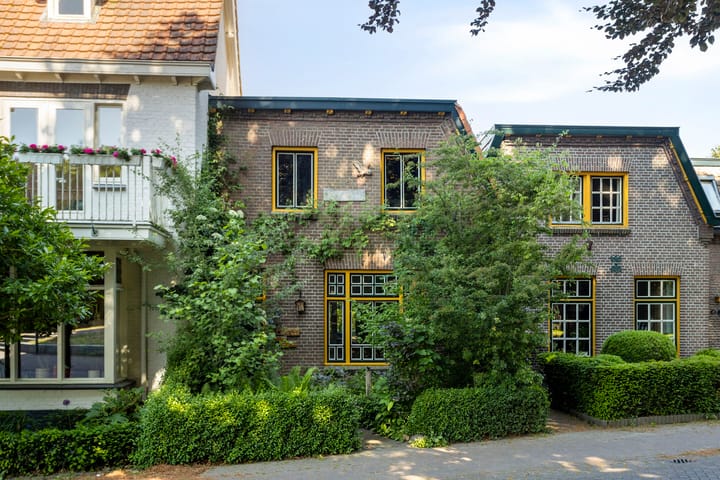 Pastoor de Winterstraat 24 in Mierlo foto