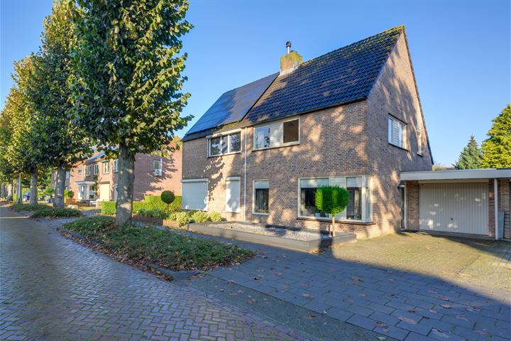 Pastoor Gillisstraat 150 in Rijen foto