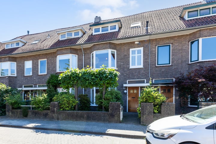 Pastoor Pottersplein 9 in Breda foto