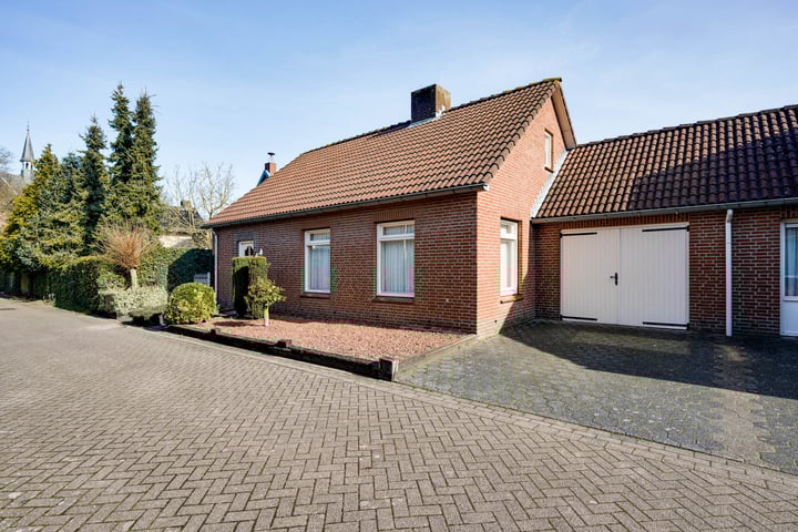 Pastoor Ruttenhofje 8 in Roggel foto