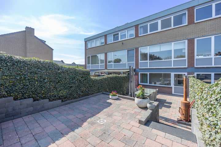 Pastoor Steinbuschstraat 50 in Wijlre