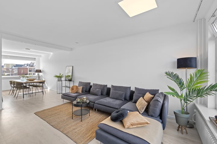 Pastoor van Akenstraat 10 in Roosendaal foto