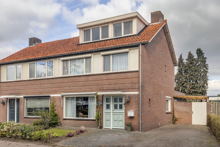 Pastoor van Doorenstraat 5 in Moergestel foto