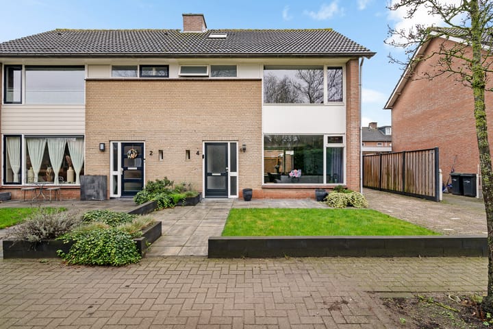 Pastoor van Hapertstraat 4 in Lith foto