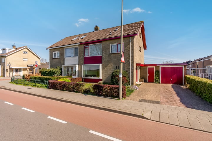 Paterijstraat 14 in Elburg foto