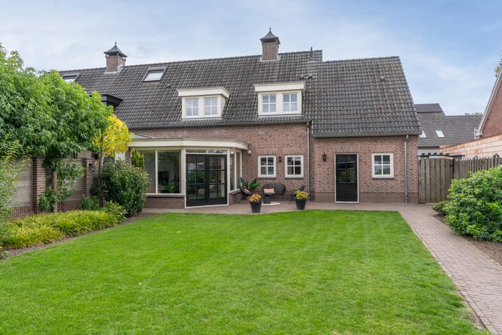 Paterstraat 35 in Den Dungen foto