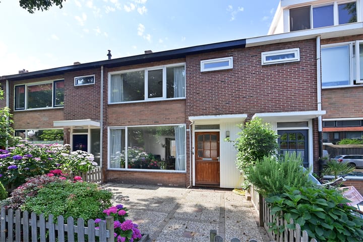 Paulus Potterlaan 46 in Muiderberg foto