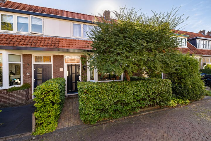 Paulus Potterstraat 39 in Leeuwarden foto