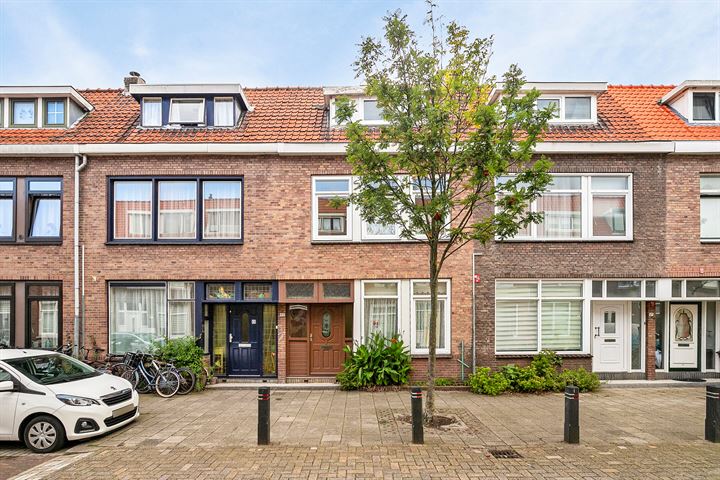 Paulus Potterstraat 45 in Schiedam foto