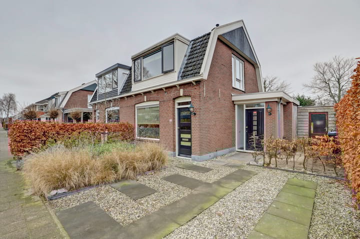 Paulusweg 103 in Hendrik-Ido-Ambacht foto