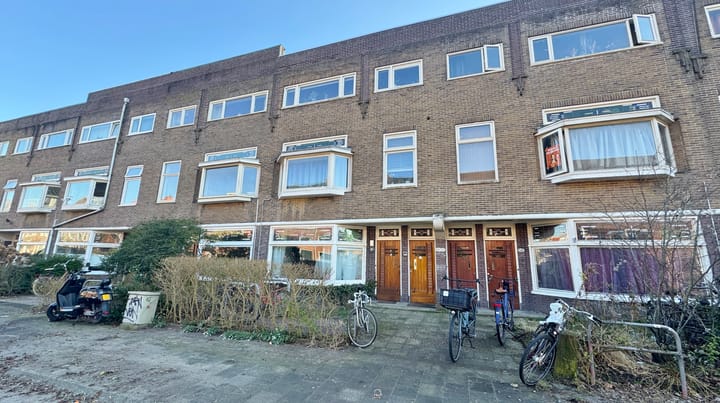 Peizerweg 32 in Groningen foto