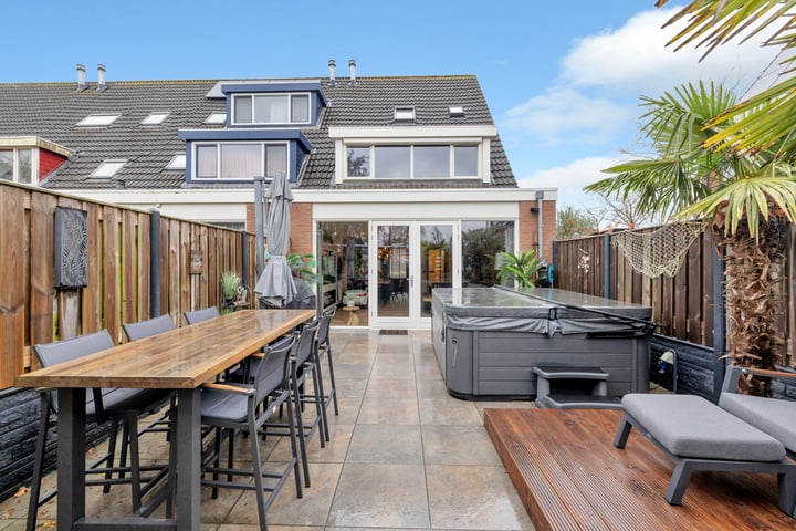 Peppengouw 124 in Almere foto