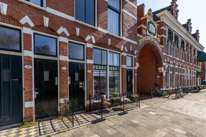 Petrus Campersingel 113 in Groningen foto