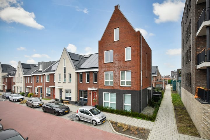Petrus Steenkampweg 42 in Uithoorn foto