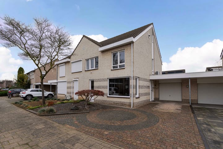 Peutzstraat 47 in Heerlen foto