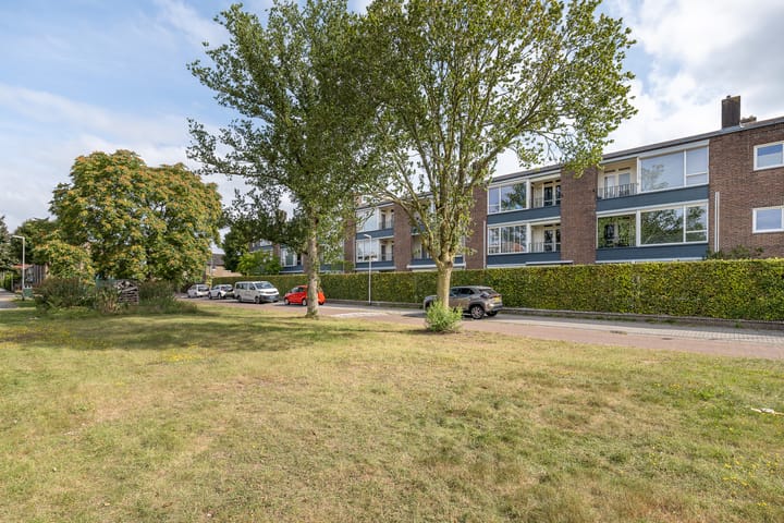 Piet Heinlaan 34 in Bussum foto