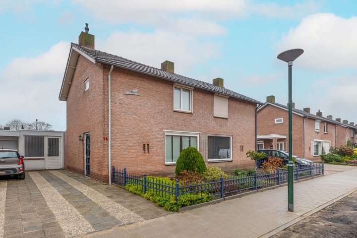 Piet Heinstraat 14 in Schijndel foto