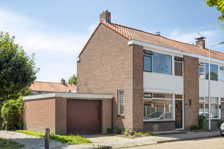 Piet Heinstraat 19 in Bodegraven foto