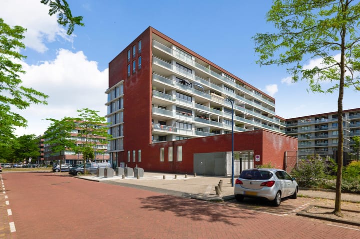 Pieter Calandlaan 895 in Amsterdam