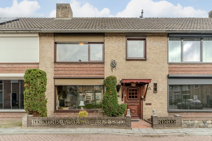 Pieter Vreedestraat 4 in Oosterhout foto