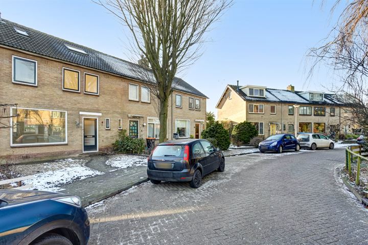 Pieter Wariuslaan 30 in Midwoud foto