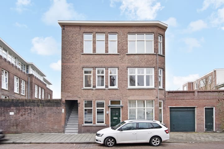 Pijnboomstraat 110 in 's-Gravenhage