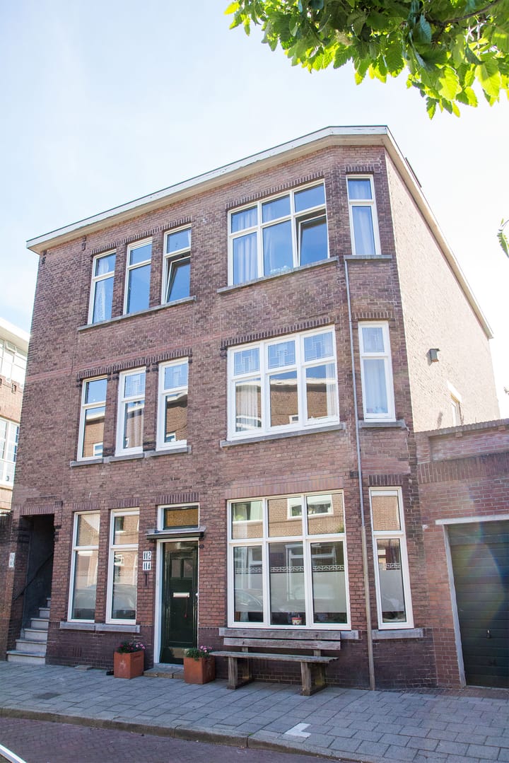 Pijnboomstraat 112 in 's-Gravenhage foto
